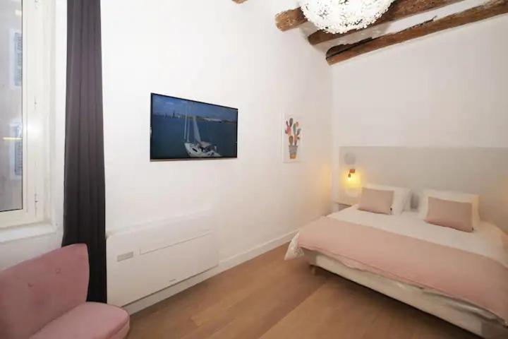 Design Suites Vieux Port Marselha Exterior foto